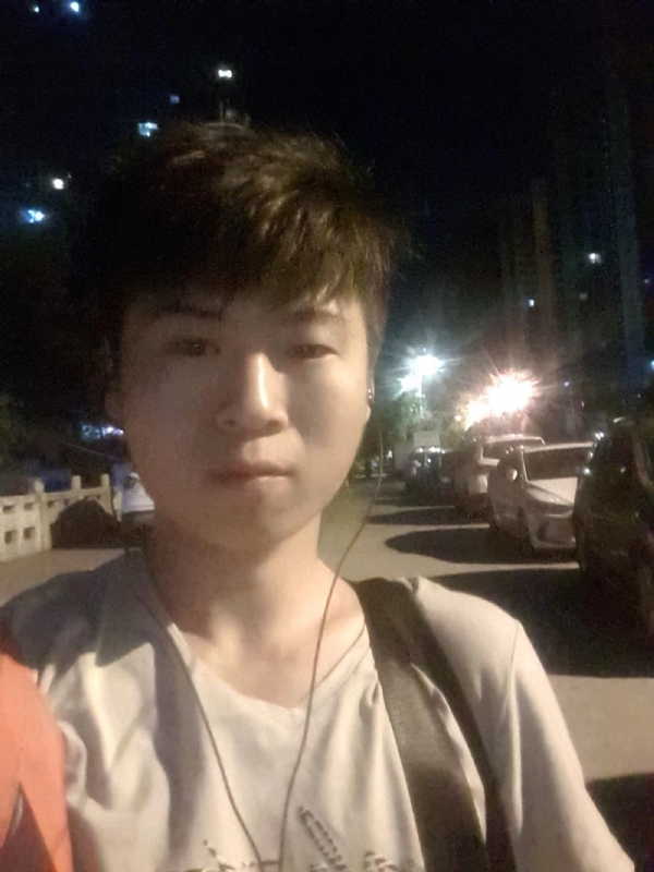 流星的瞬间的第一张照片--莆田中老年相亲网